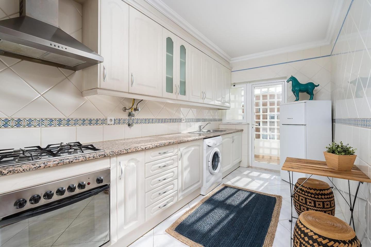 Spacious&Bright2Bedroom Apt Near Beaches,Sleeps 6 Portimão Exterior foto